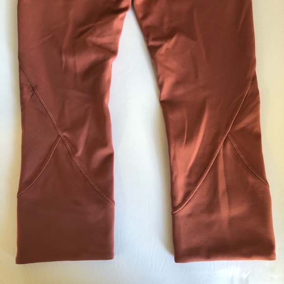 Lululemon In Movement Crop - Picture 4 of 8